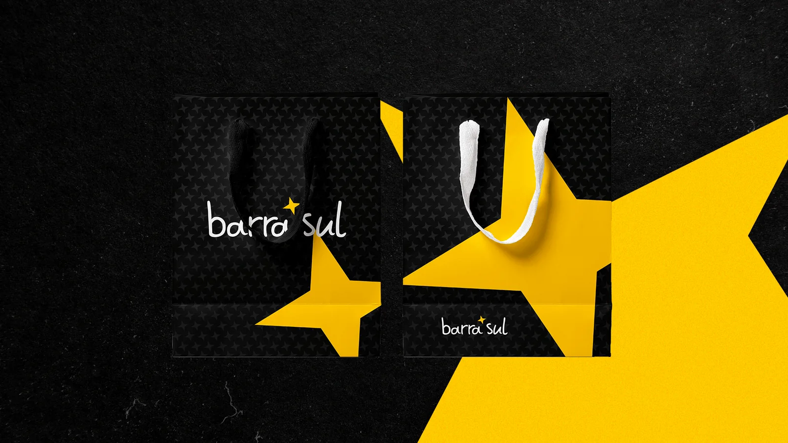 Sacolas personalizadas com a marca Barra Sul